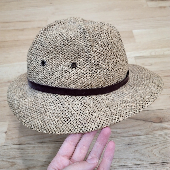 Vintage Tan Straw Hat with Brown Band - Picture 4 of 12